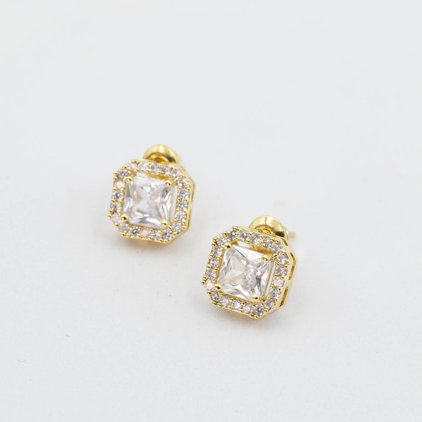 Square Gold Stud G4