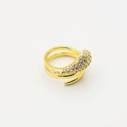 Gold Twisted Teardrop Ring P1