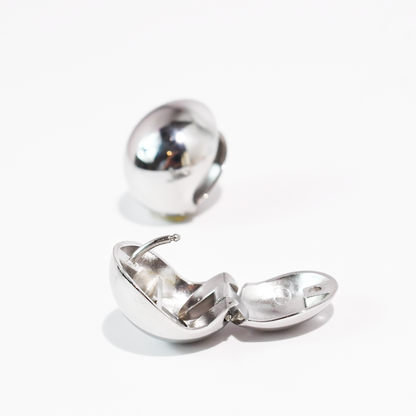 The Belle Stud Silver Waterproof