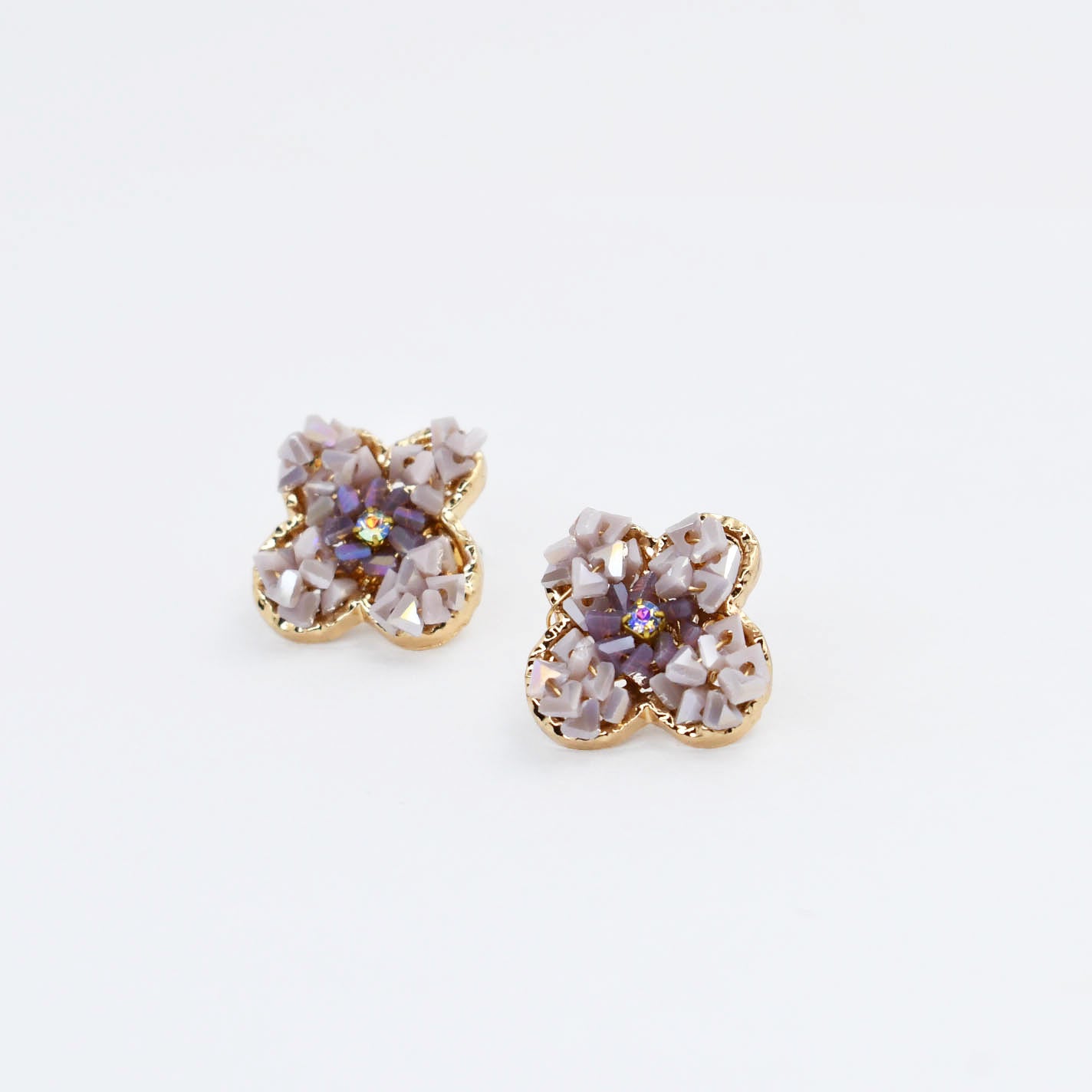 Violeta Beaded Stud D39