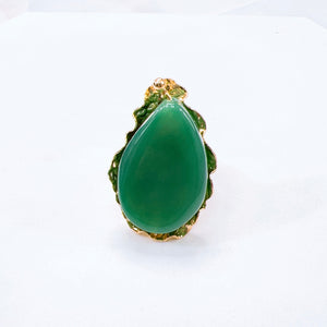The emerald serena stone ring