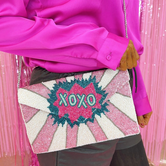 Xoxo Clutch